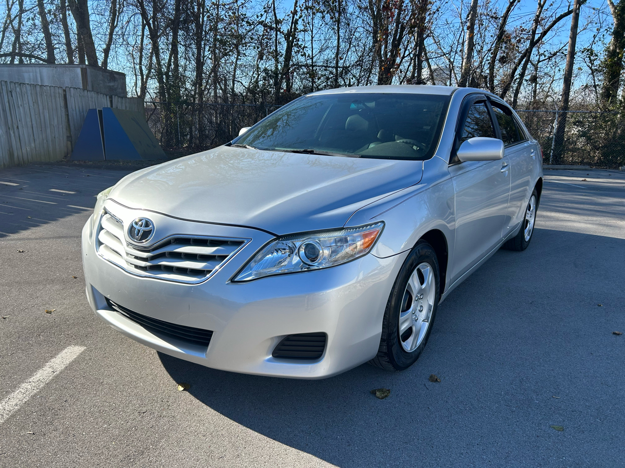 Toyota Camry Base 6-Spd AT 2011