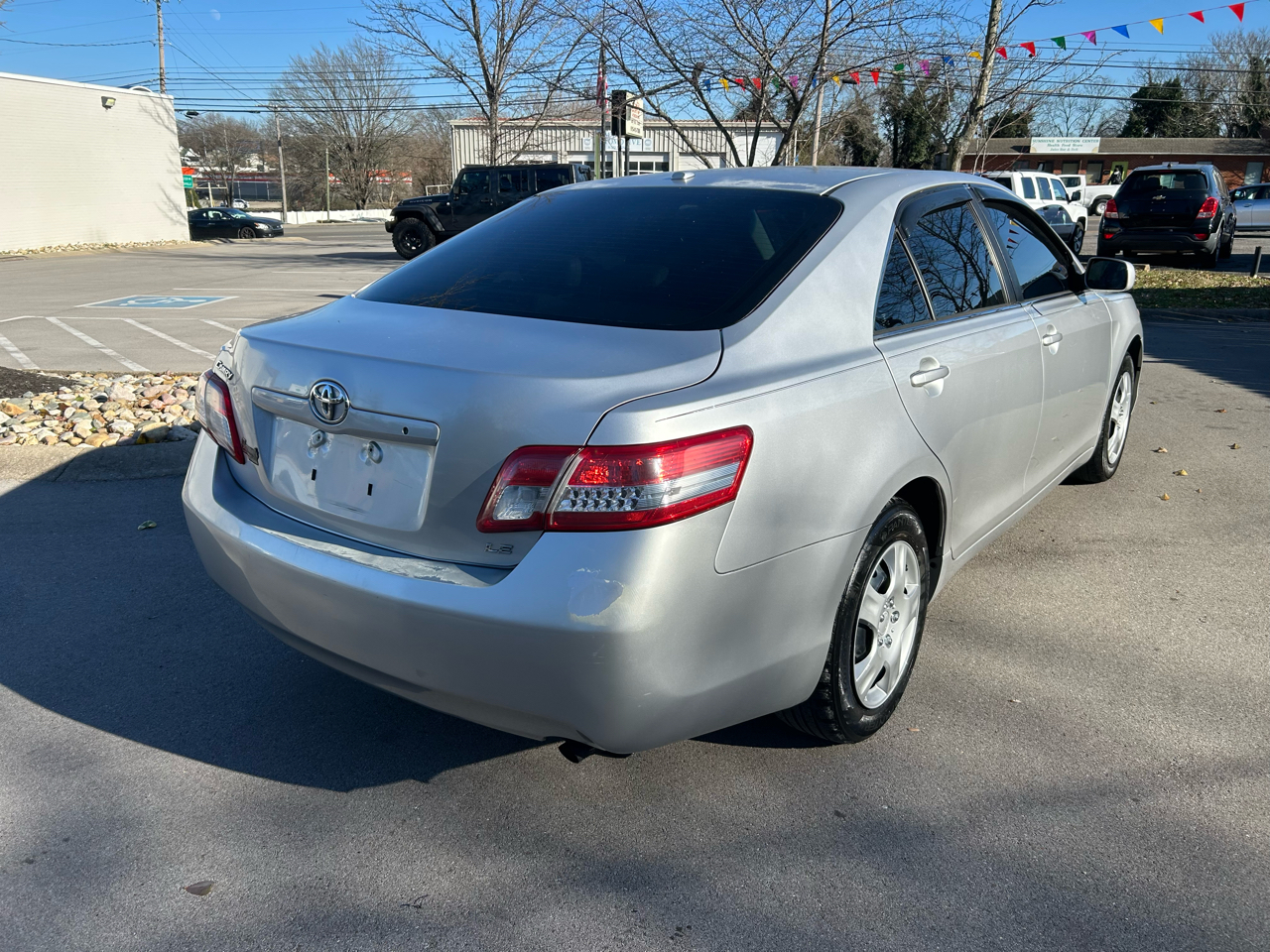 Toyota Camry Base 6-Spd AT 2011