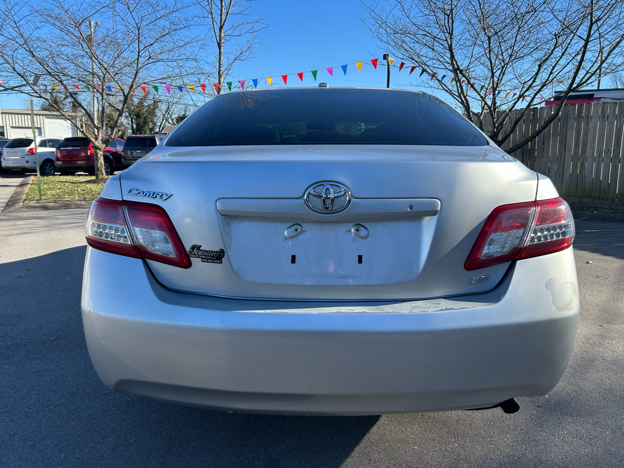 Toyota Camry Base 6-Spd AT 2011