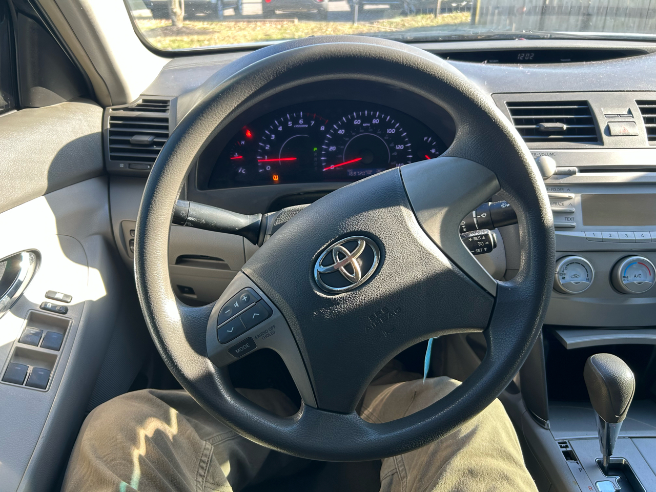 Toyota Camry Base 6-Spd AT 2011