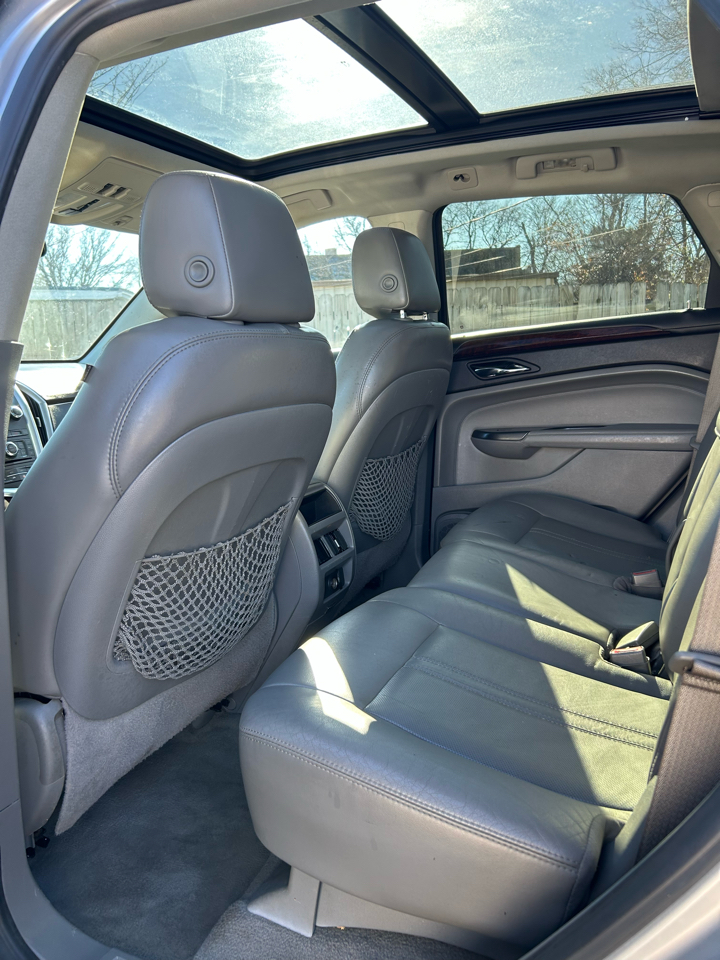 Cadillac SRX Luxury 2012