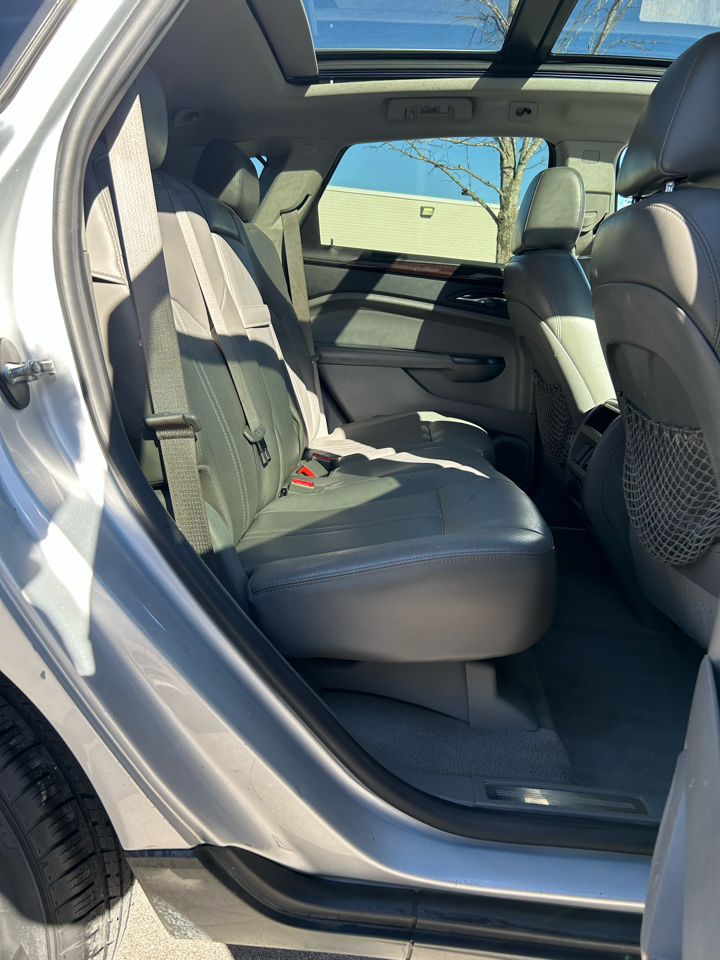 Cadillac SRX Luxury 2012