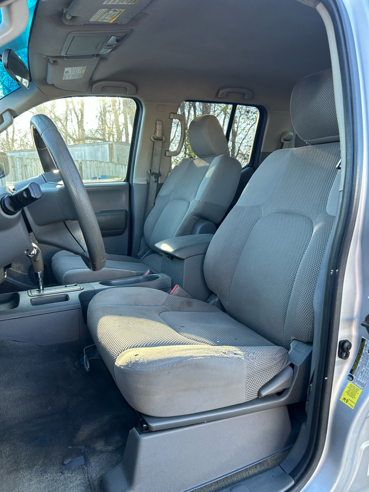 Nissan Frontier Crew Cab 4x4 SV V6 Auto 2012