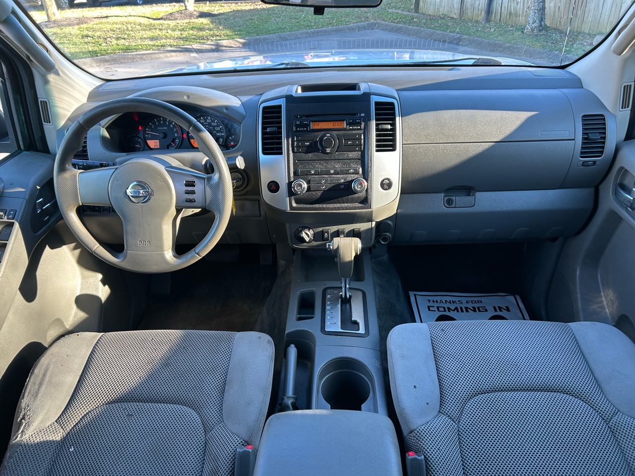 Nissan Frontier Crew Cab 4x4 SV V6 Auto 2012