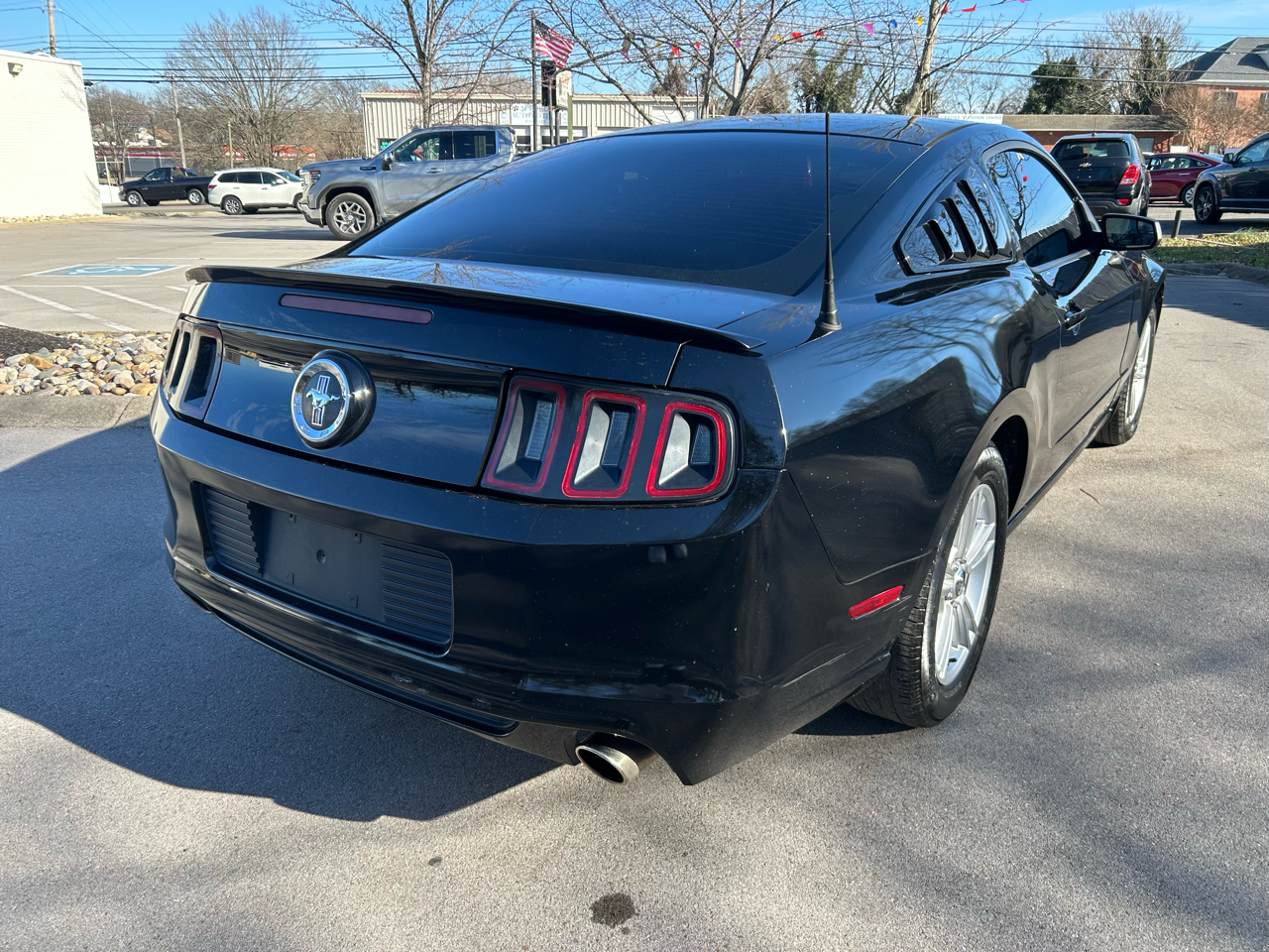 Ford Mustang V6 Coupe 2013