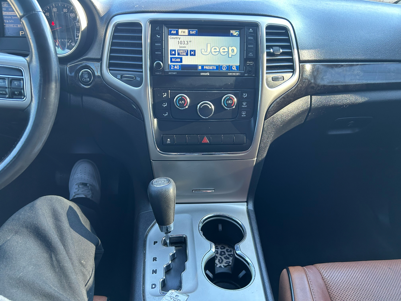 Jeep Grand Cherokee Laredo 2WD 2012