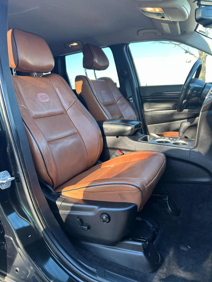 Jeep Grand Cherokee Laredo 2WD 2012