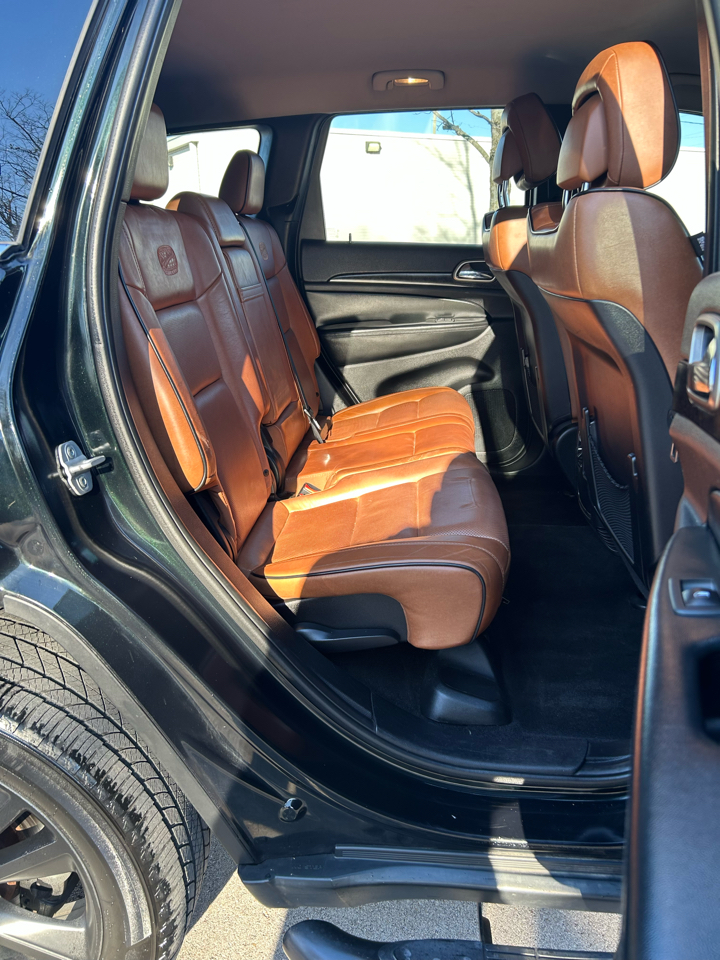 Jeep Grand Cherokee Laredo 2WD 2012