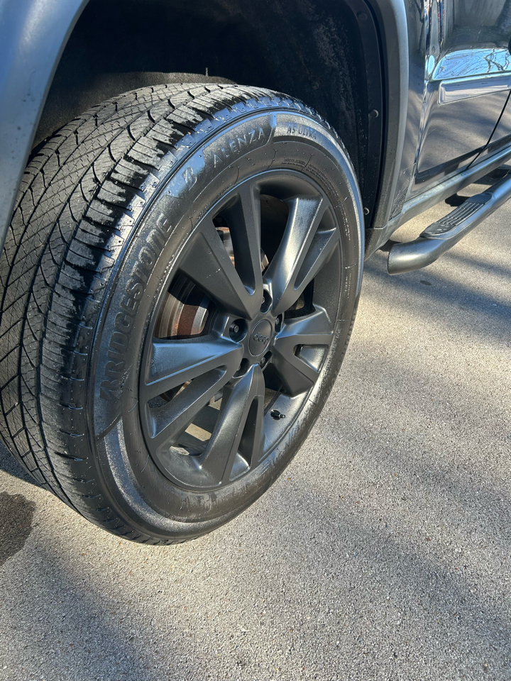 Jeep Grand Cherokee Laredo 2WD 2012