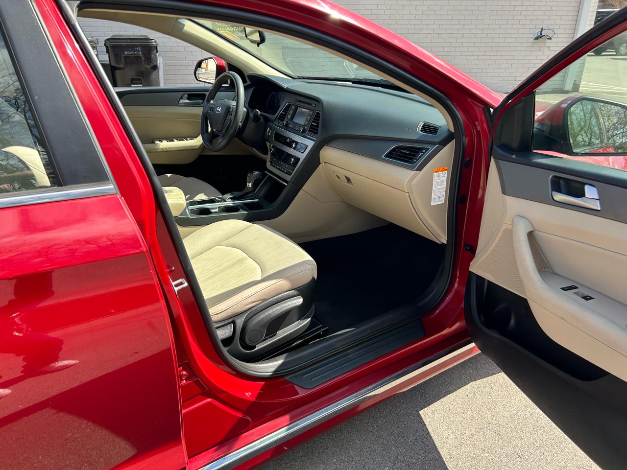 Hyundai Sonata Hybrid Base 2016