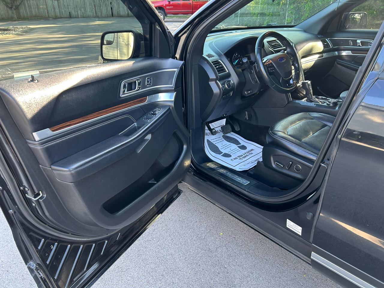 Ford Explorer Limited 4WD 2017