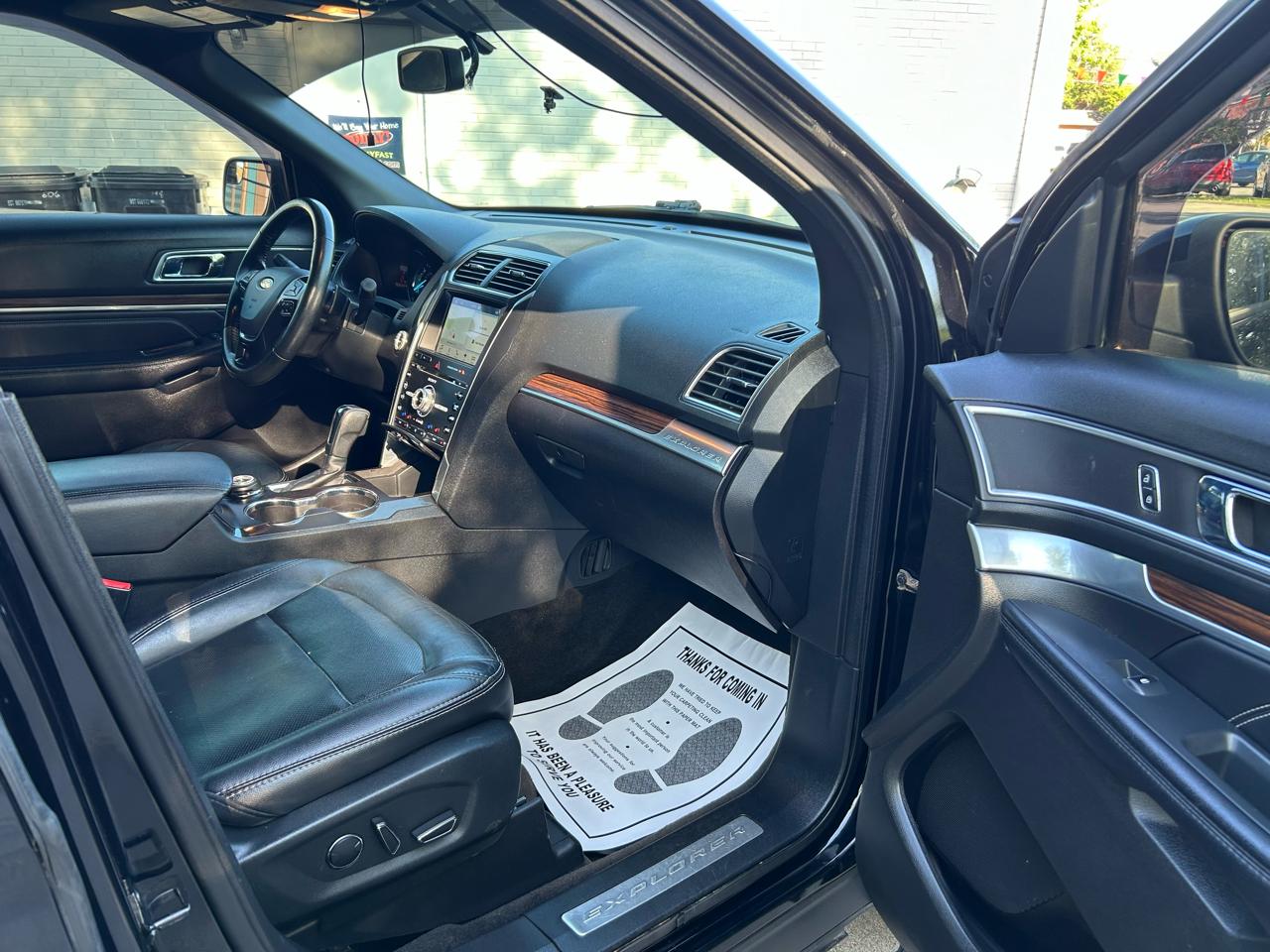 Ford Explorer Limited 4WD 2017