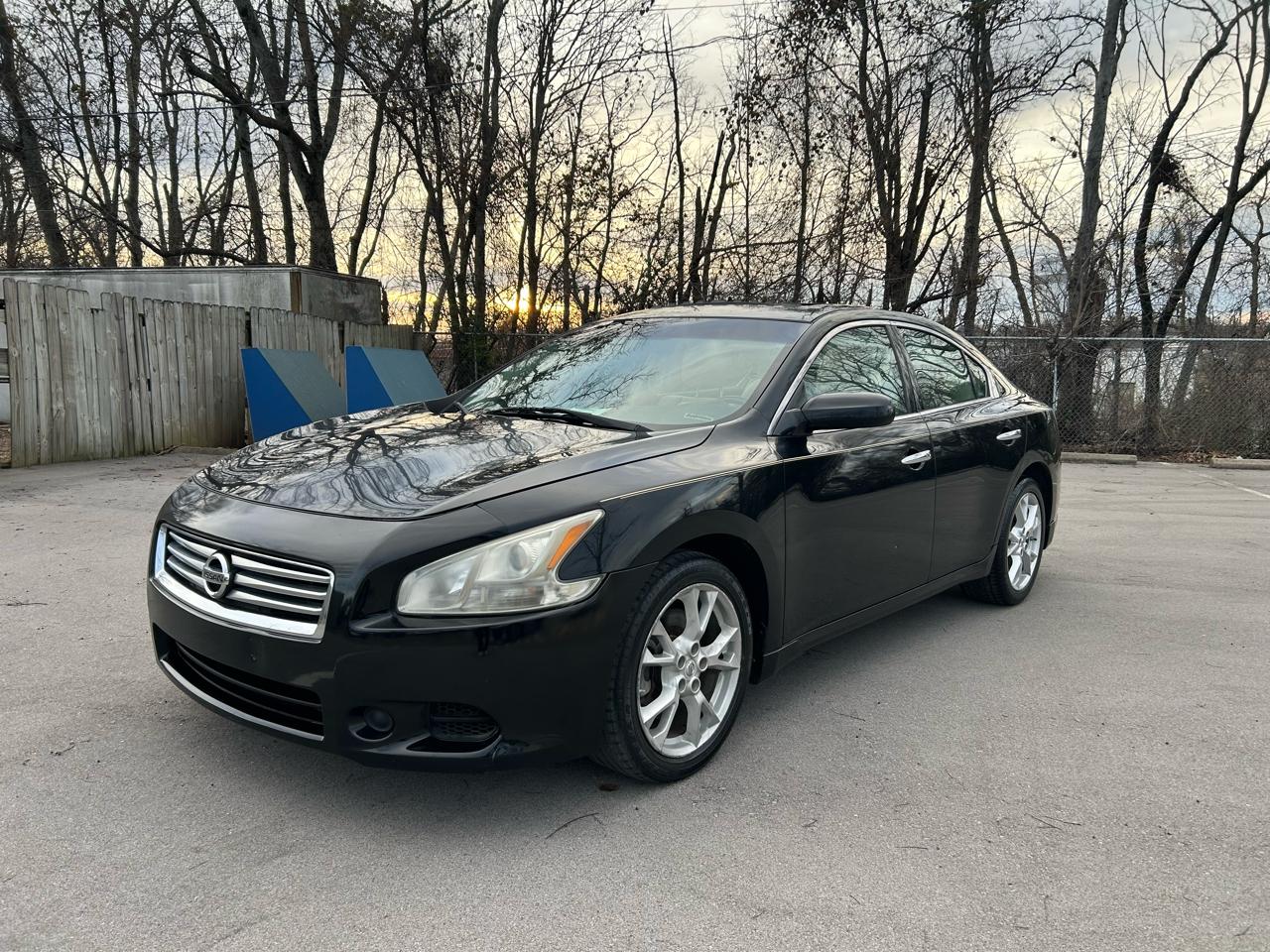 Nissan Maxima SV 2013