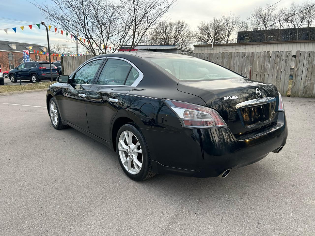 Nissan Maxima SV 2013