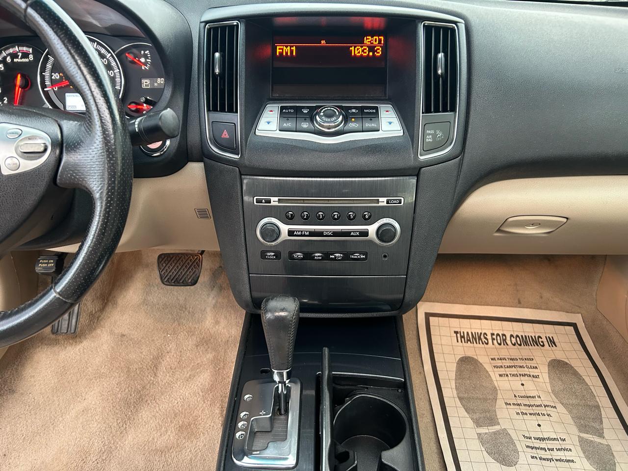 Nissan Maxima SV 2013