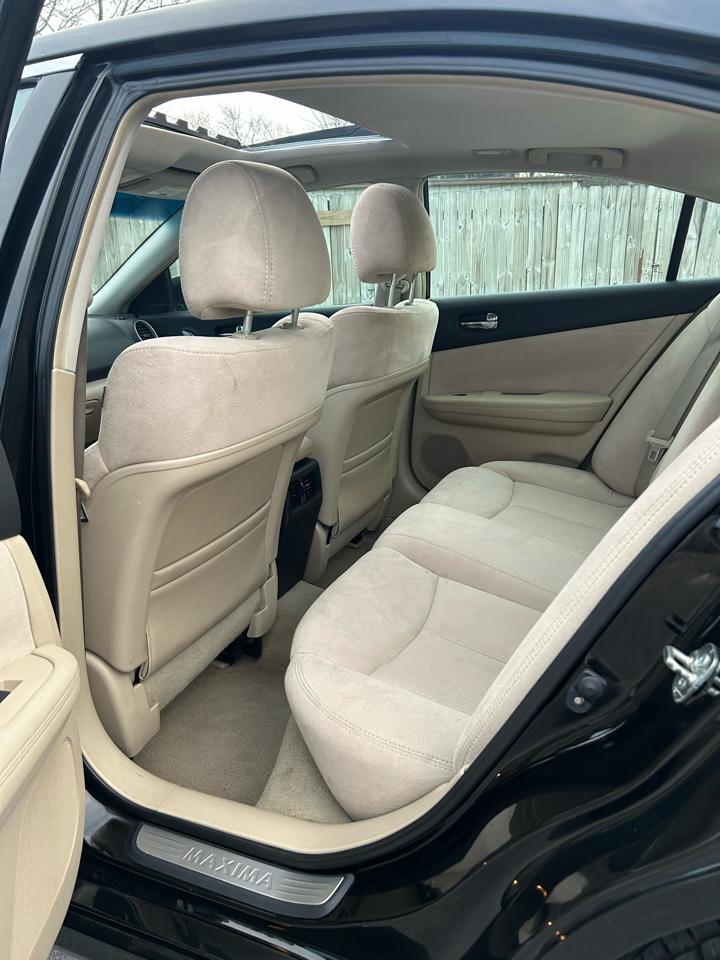 Nissan Maxima SV 2013