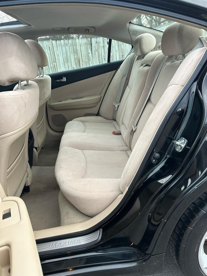 Nissan Maxima SV 2013