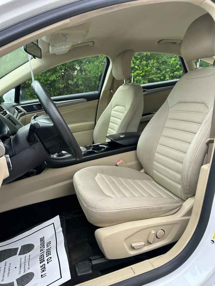Ford Fusion SE 2014