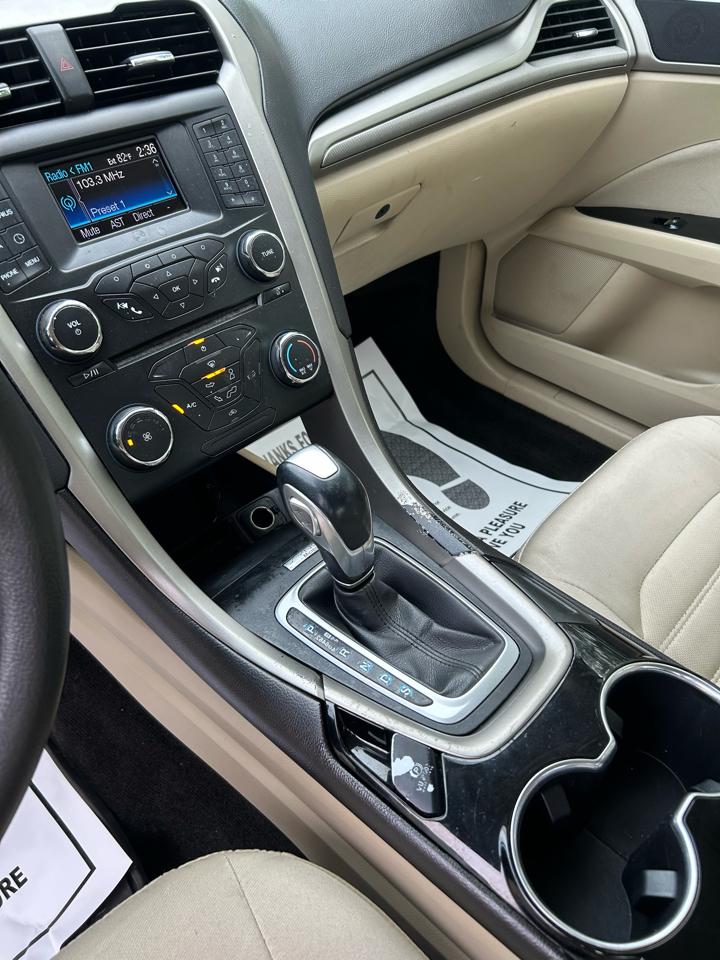 Ford Fusion SE 2014