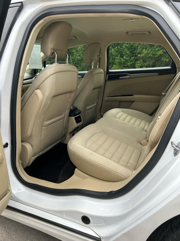 Ford Fusion SE 2014