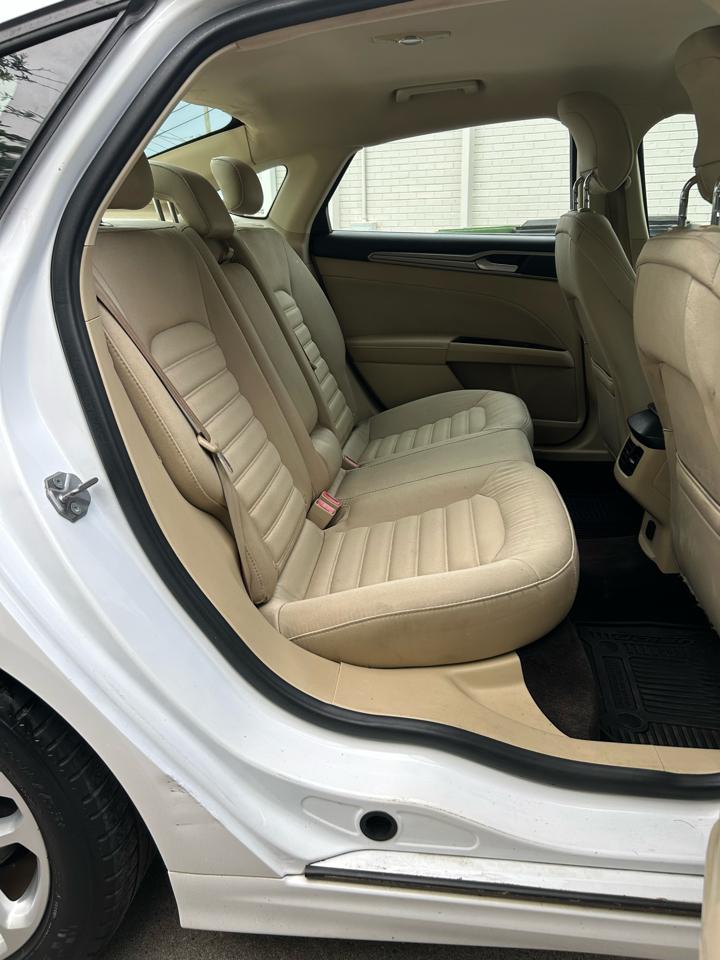 Ford Fusion SE 2014