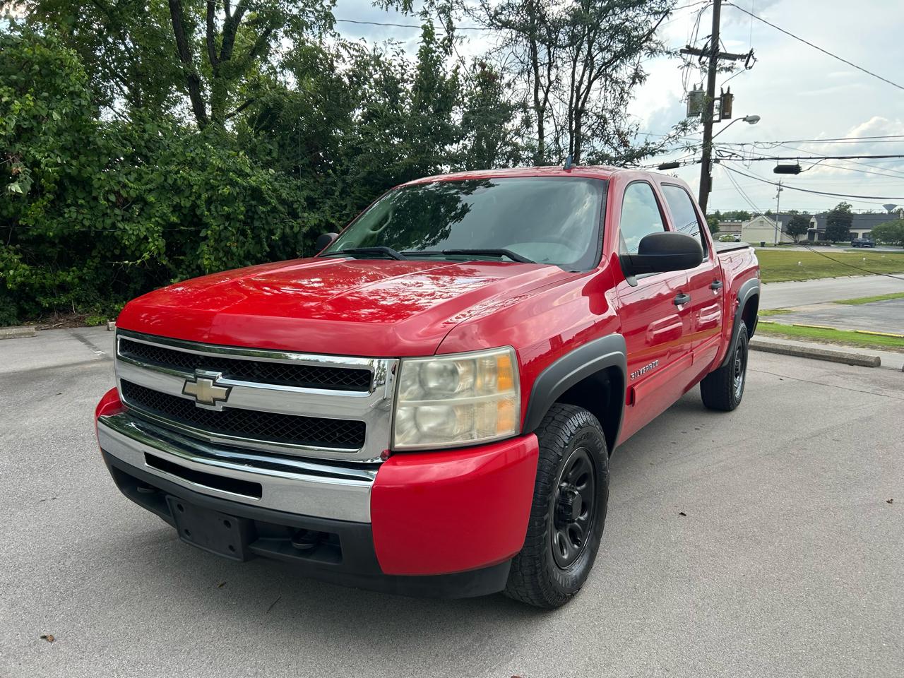 Chevrolet Silverado 1500 LS Crew Cab 4WD 2011