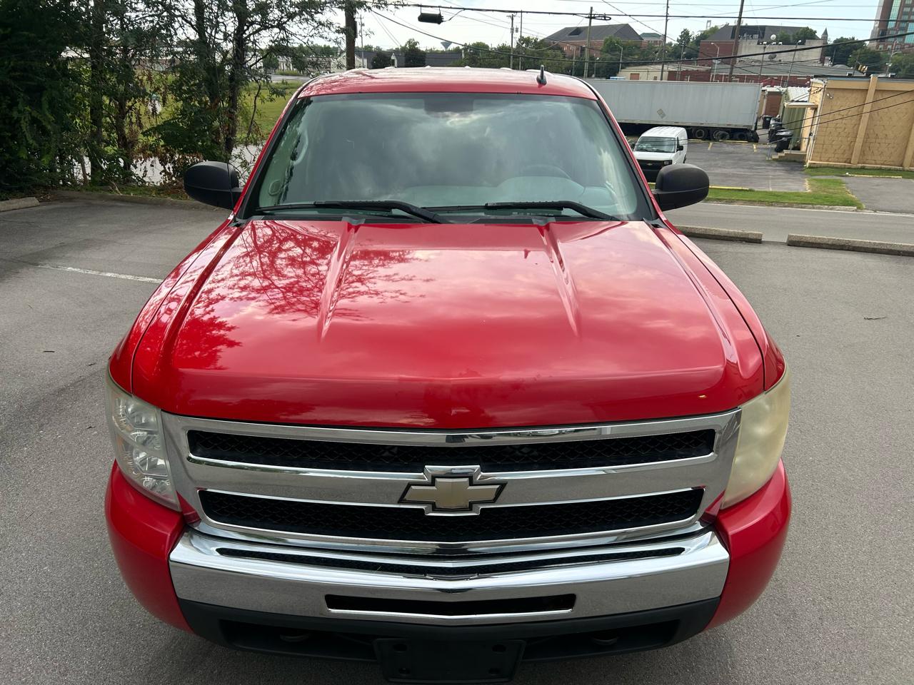 Chevrolet Silverado 1500 LS Crew Cab 4WD 2011