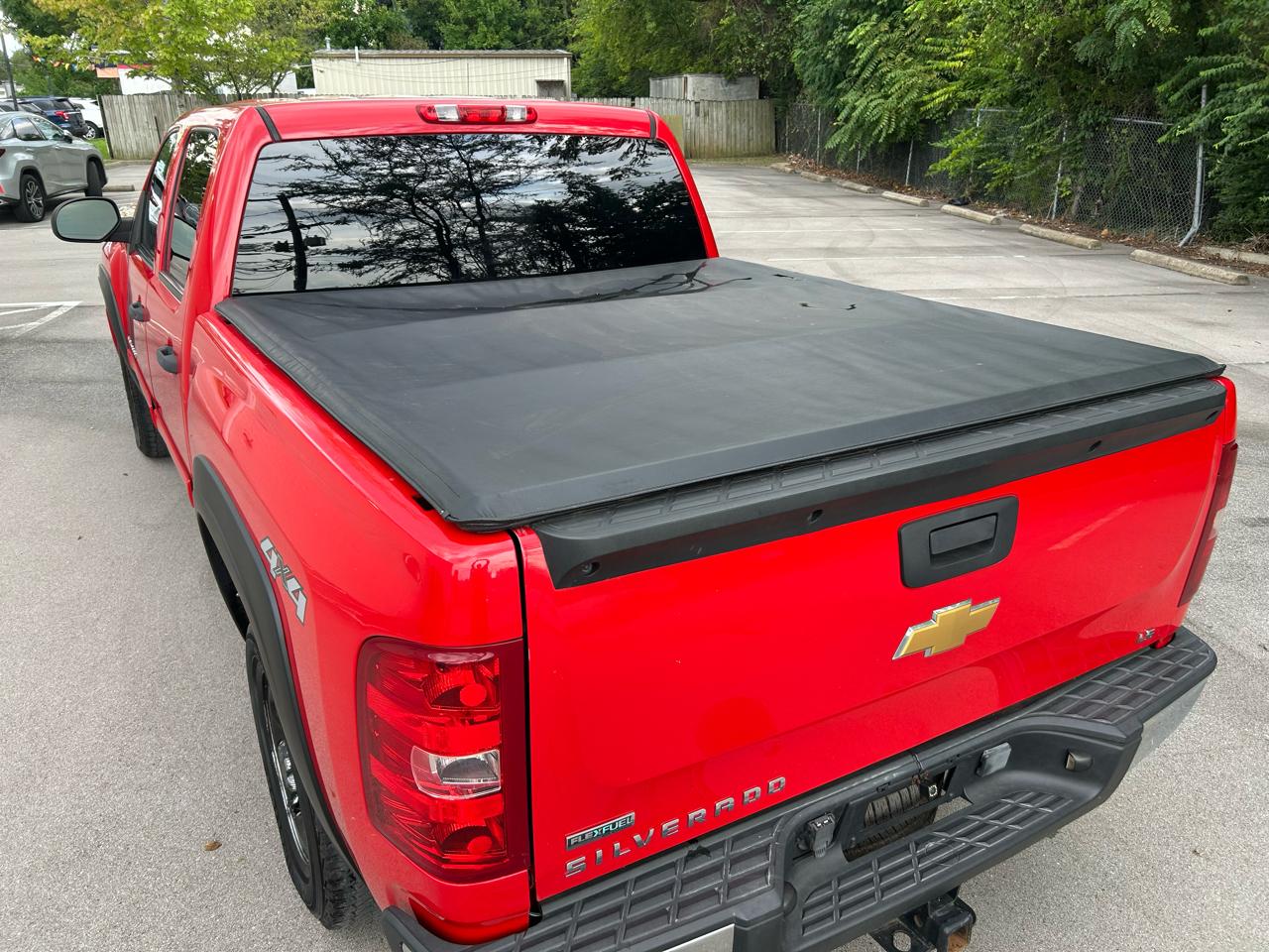 Chevrolet Silverado 1500 LS Crew Cab 4WD 2011