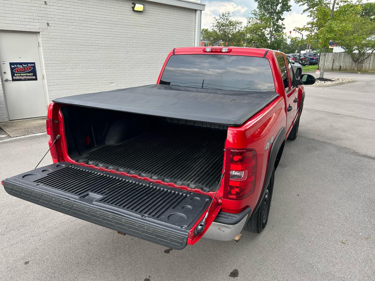 Chevrolet Silverado 1500 LS Crew Cab 4WD 2011