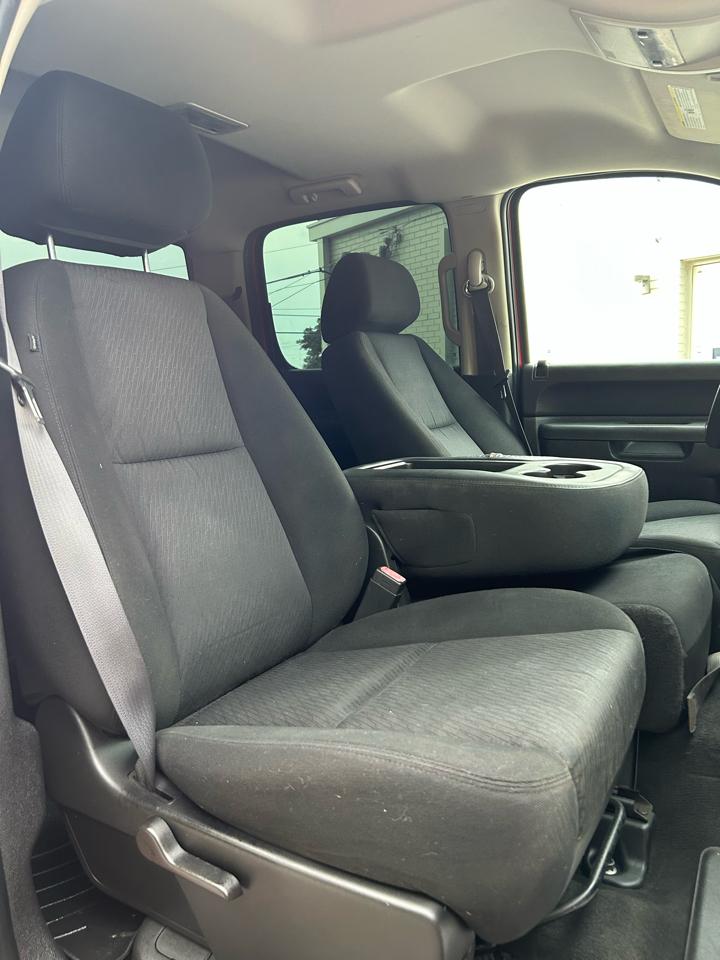 Chevrolet Silverado 1500 LS Crew Cab 4WD 2011
