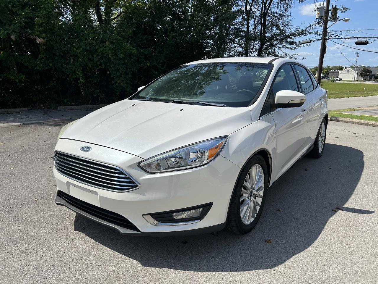 Ford Focus Titanium Sedan 2015