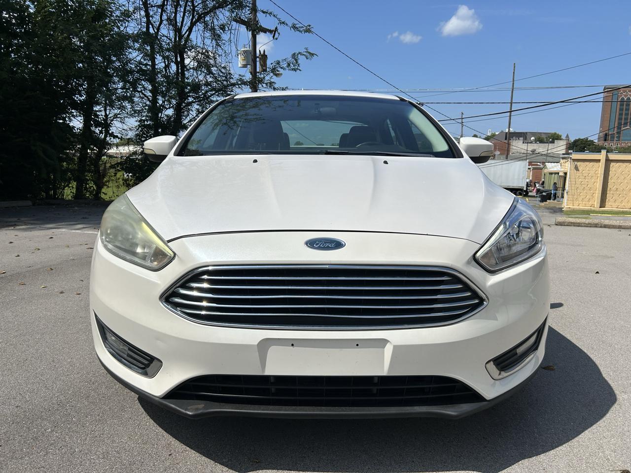 Ford Focus Titanium Sedan 2015