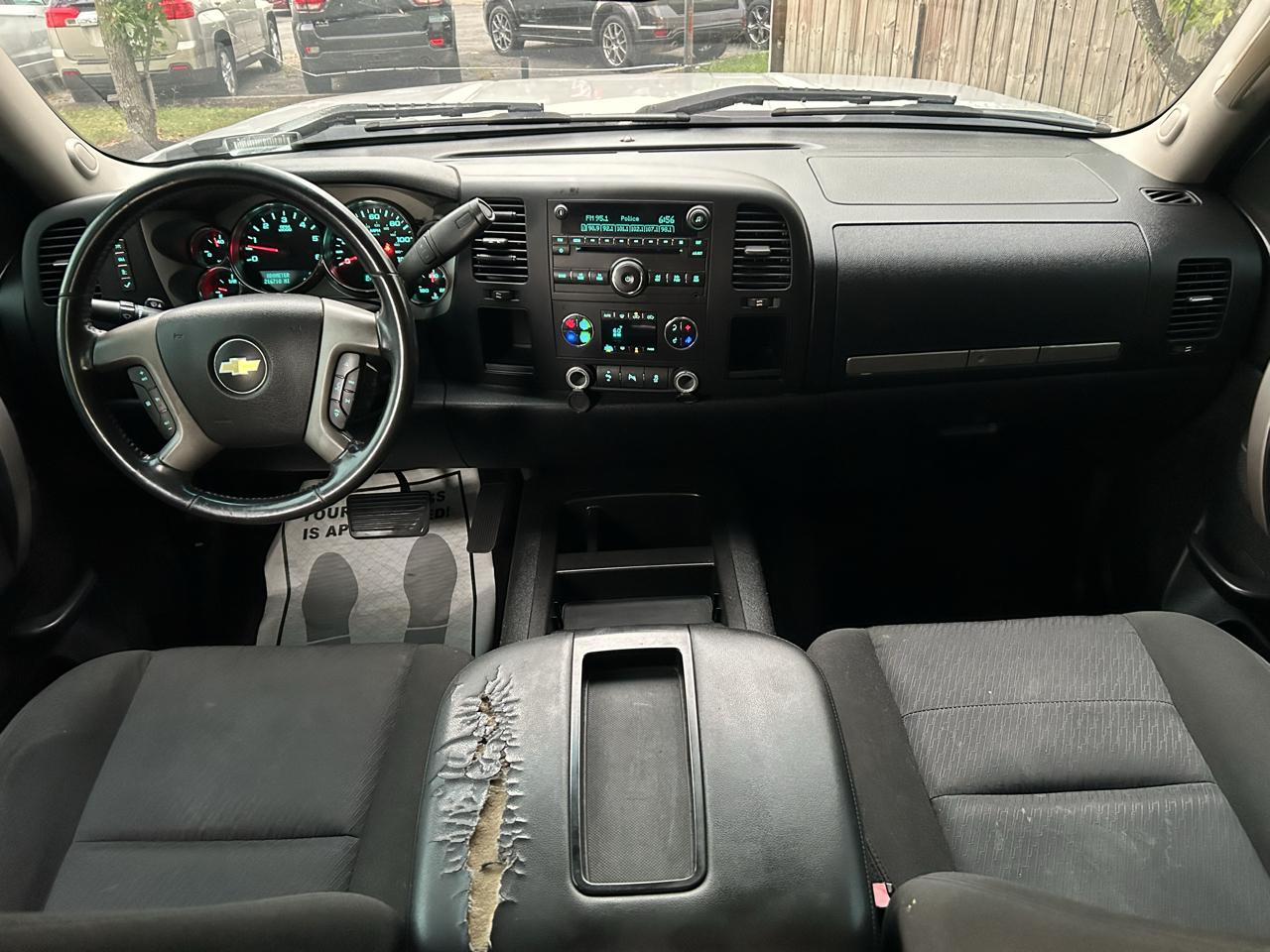 Chevrolet Silverado 1500 1LT Crew Cab 2WD 2013