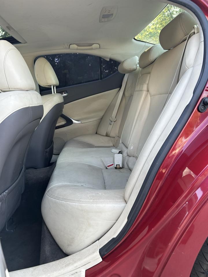 Lexus IS 250 4D Sedan AWD 2010