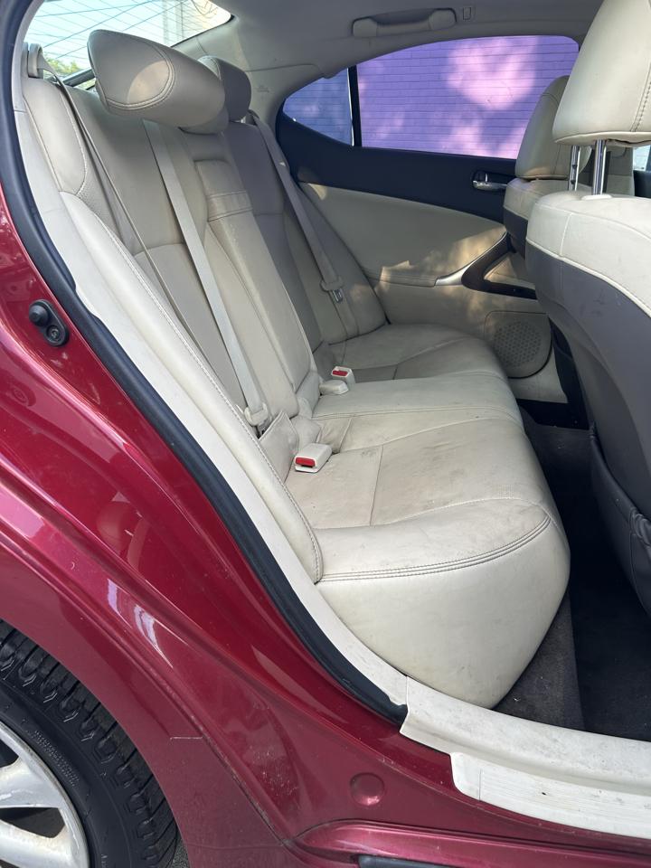 Lexus IS 250 4D Sedan AWD 2010