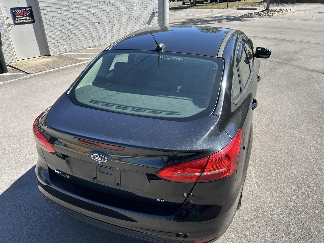 Ford Focus SE Sedan 2015