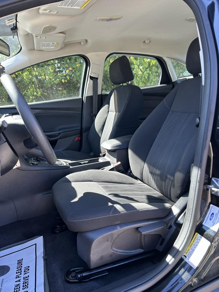 Ford Focus SE Sedan 2015