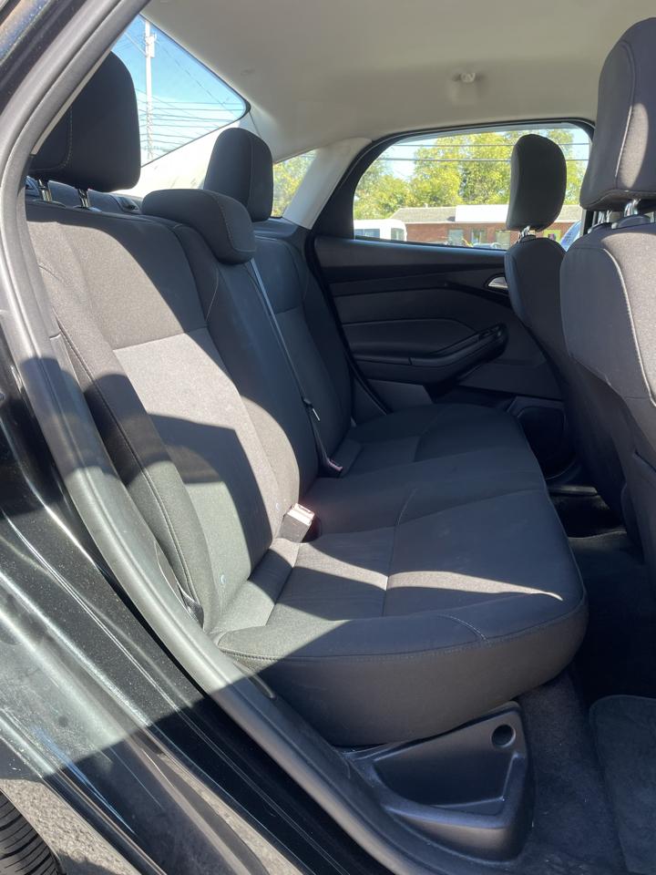 Ford Focus SE Sedan 2015