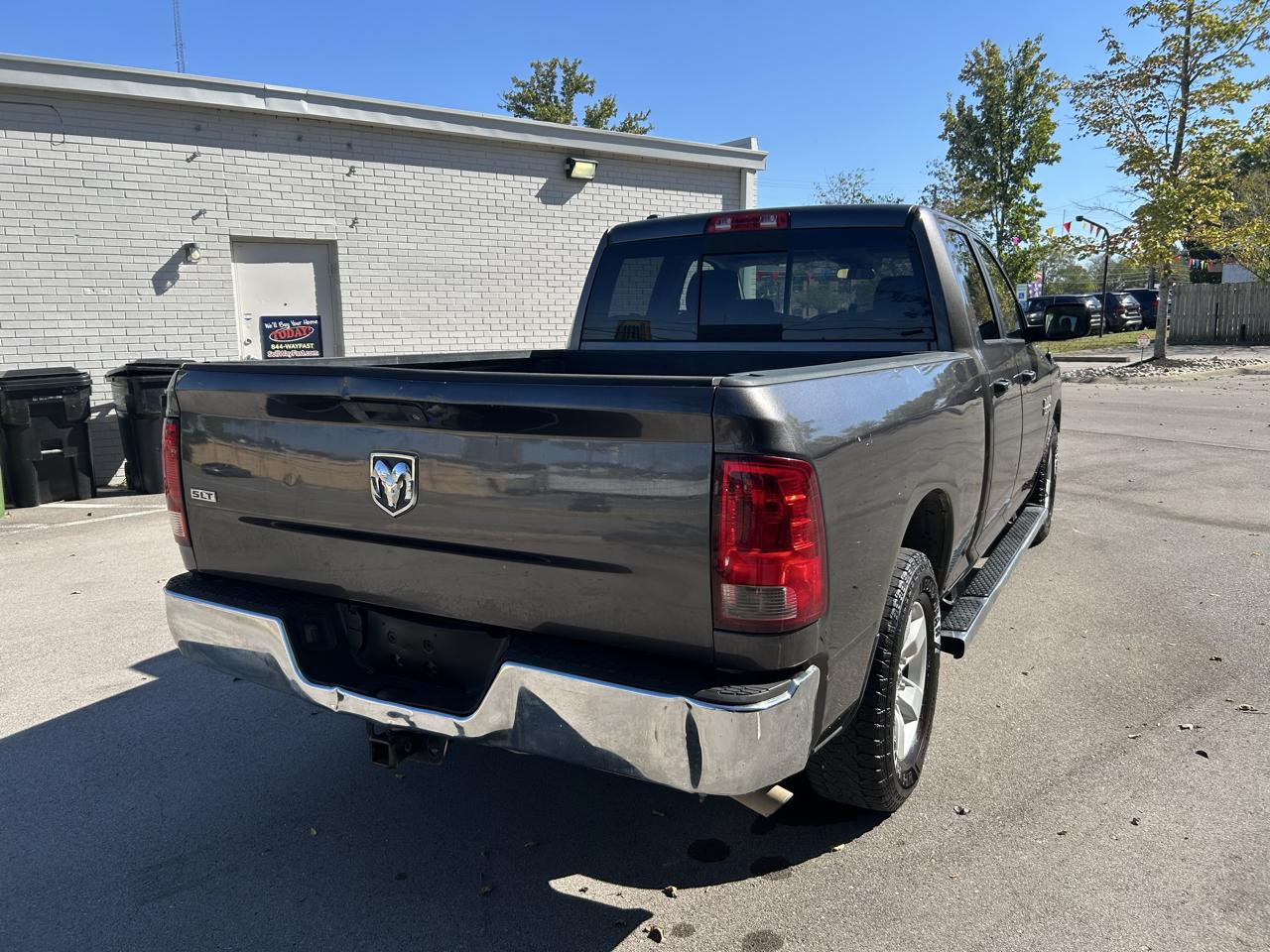 Dodge Ram 1500 SLT  2017