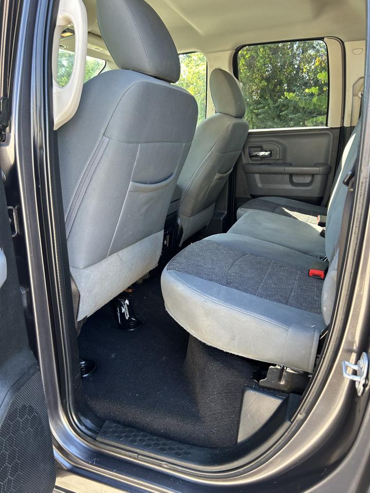 Dodge Ram 1500 SLT  2017