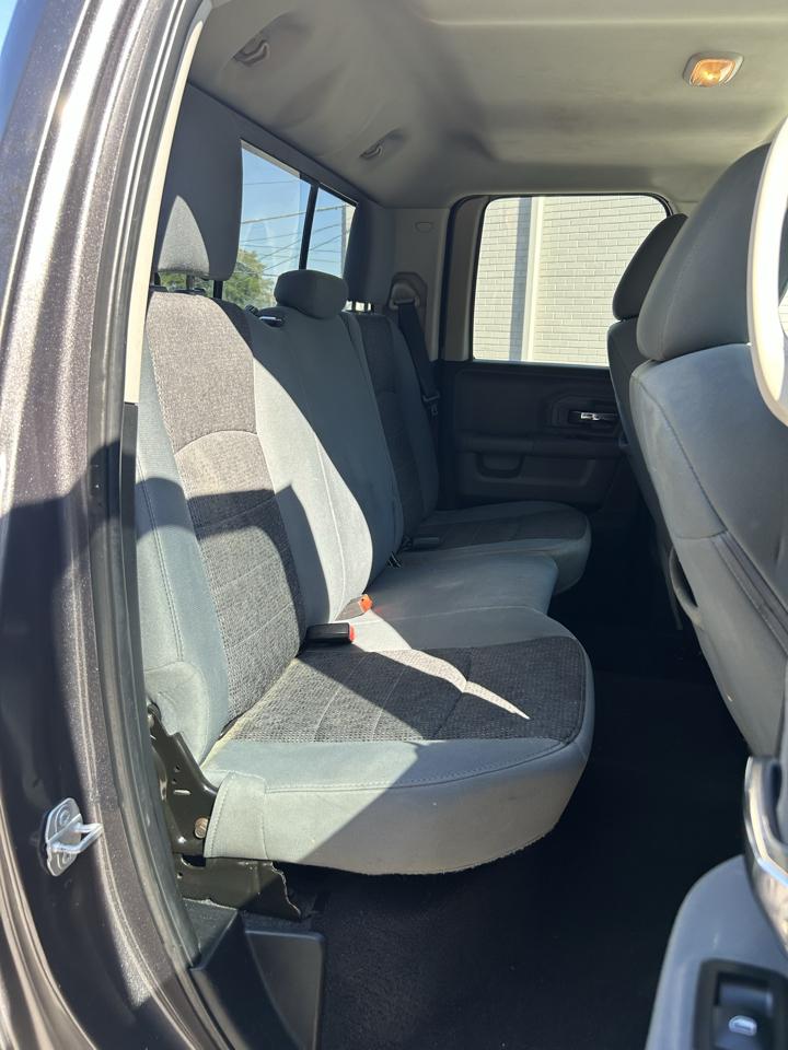 Dodge Ram 1500 SLT  2017
