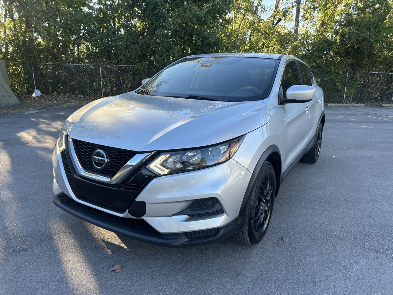 Nissan Rogue Sport S 2020