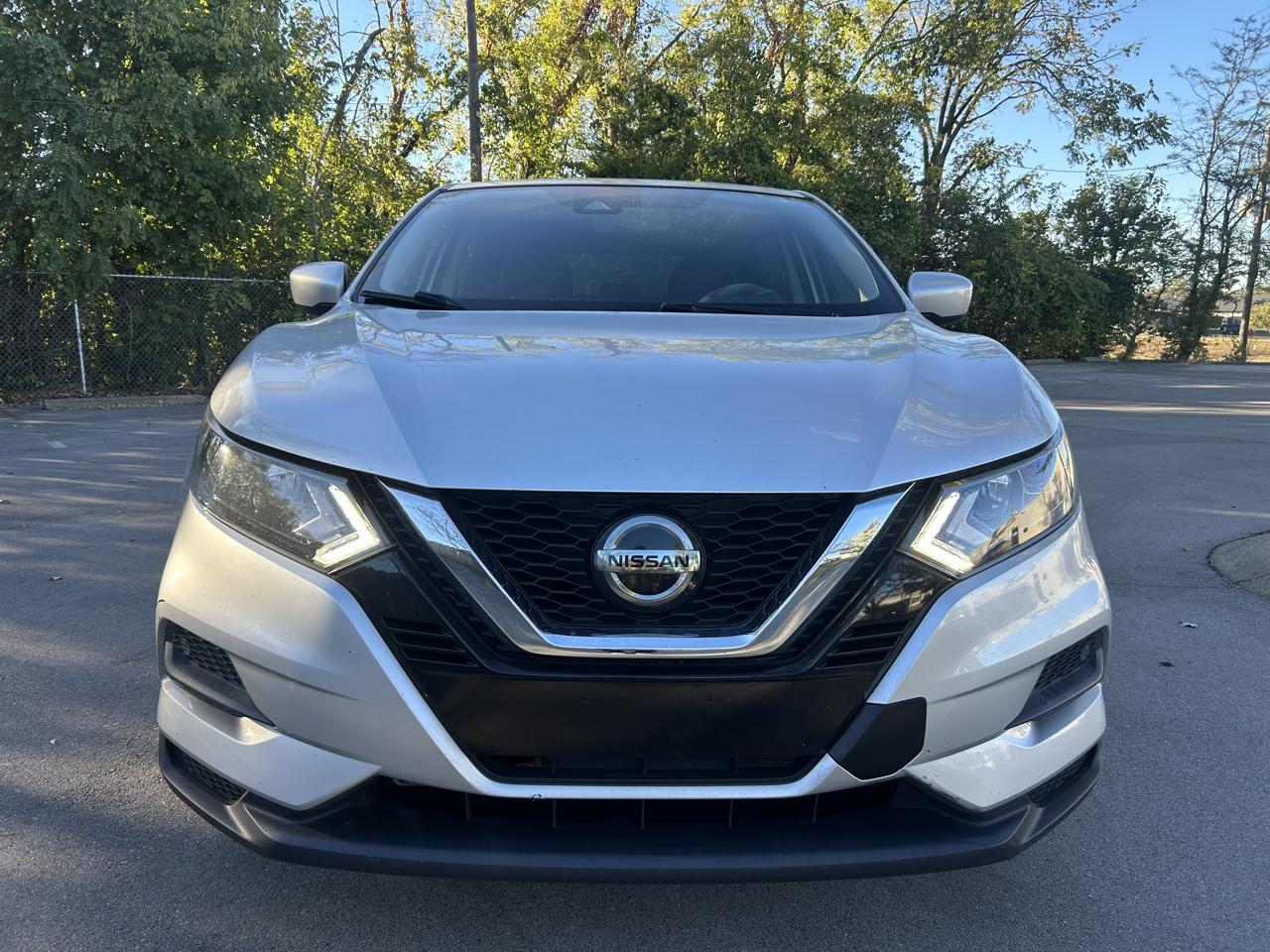 Nissan Rogue Sport S 2020