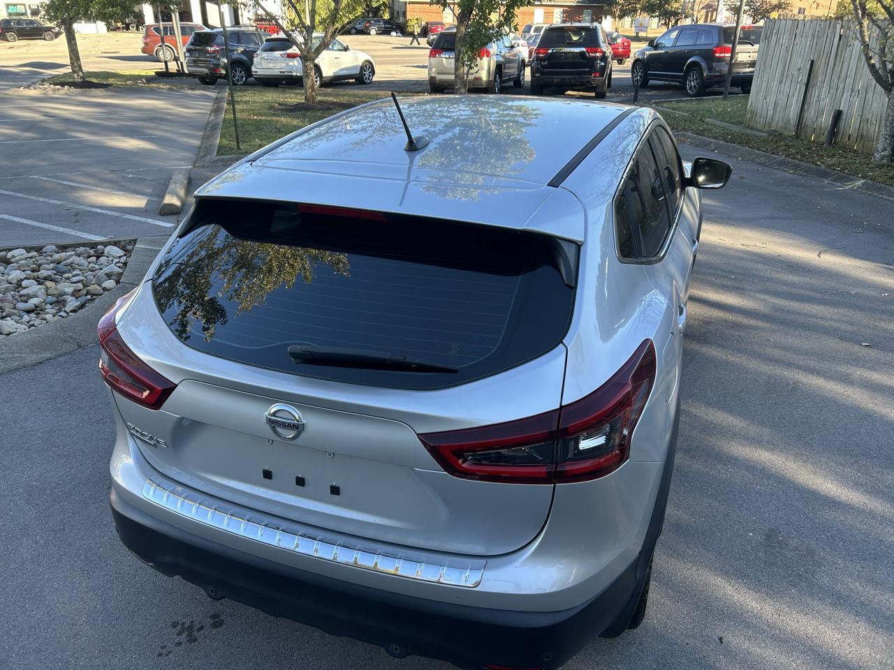 Nissan Rogue Sport S 2020