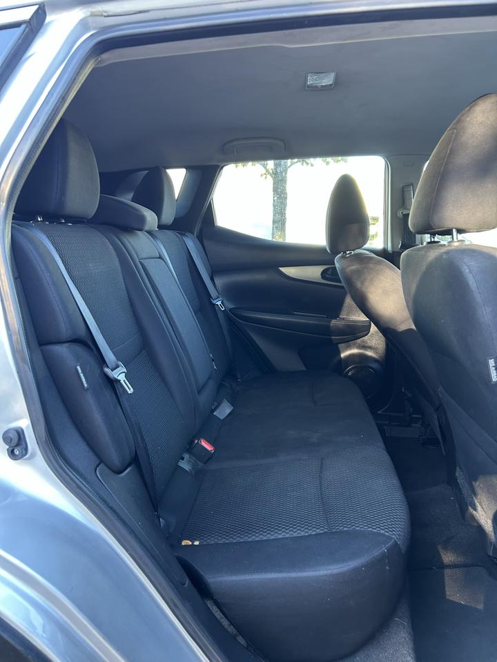 Nissan Rogue Sport S 2020