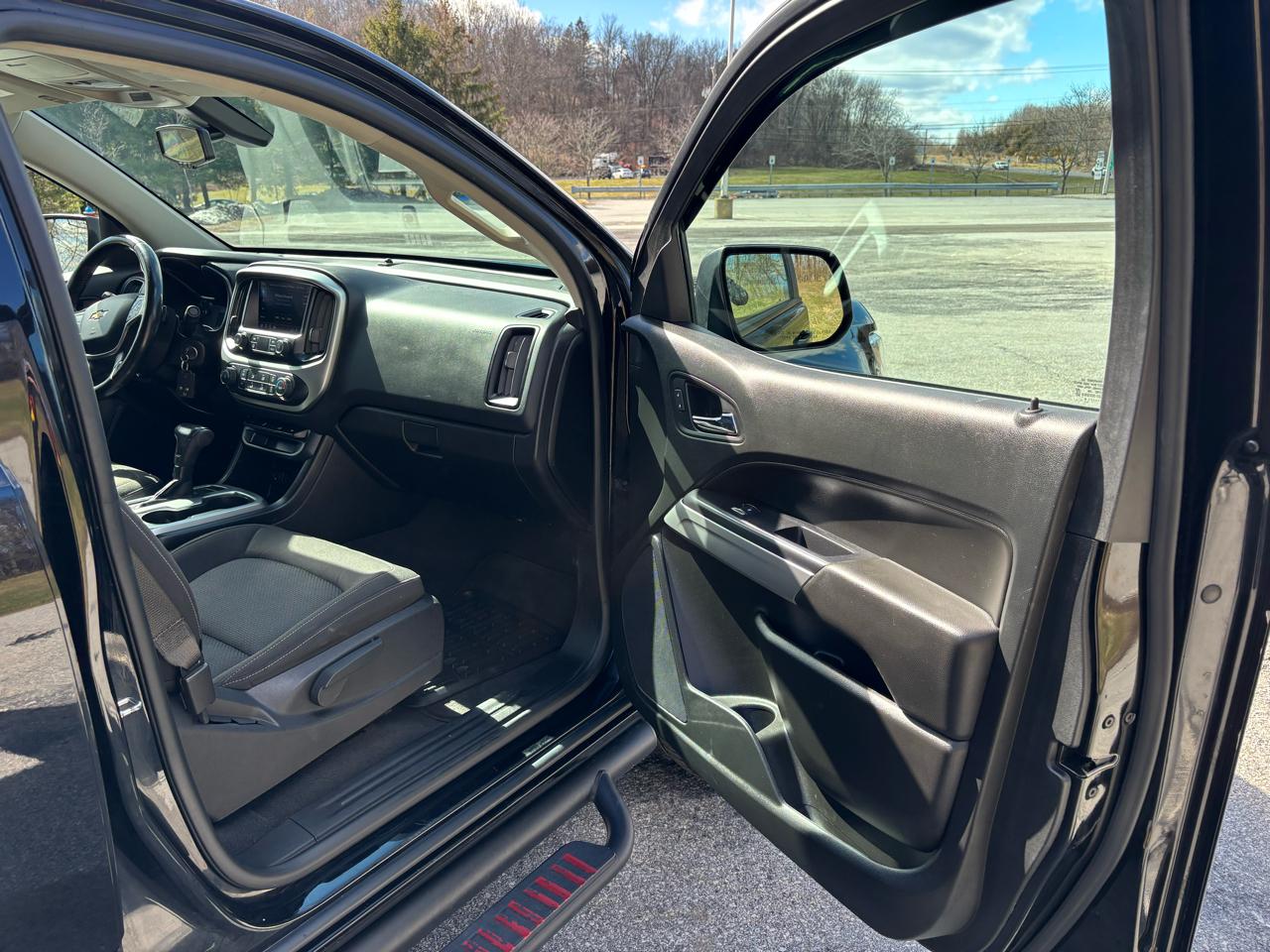 Chevrolet Colorado LT Crew Cab 4WD Short Box 2019