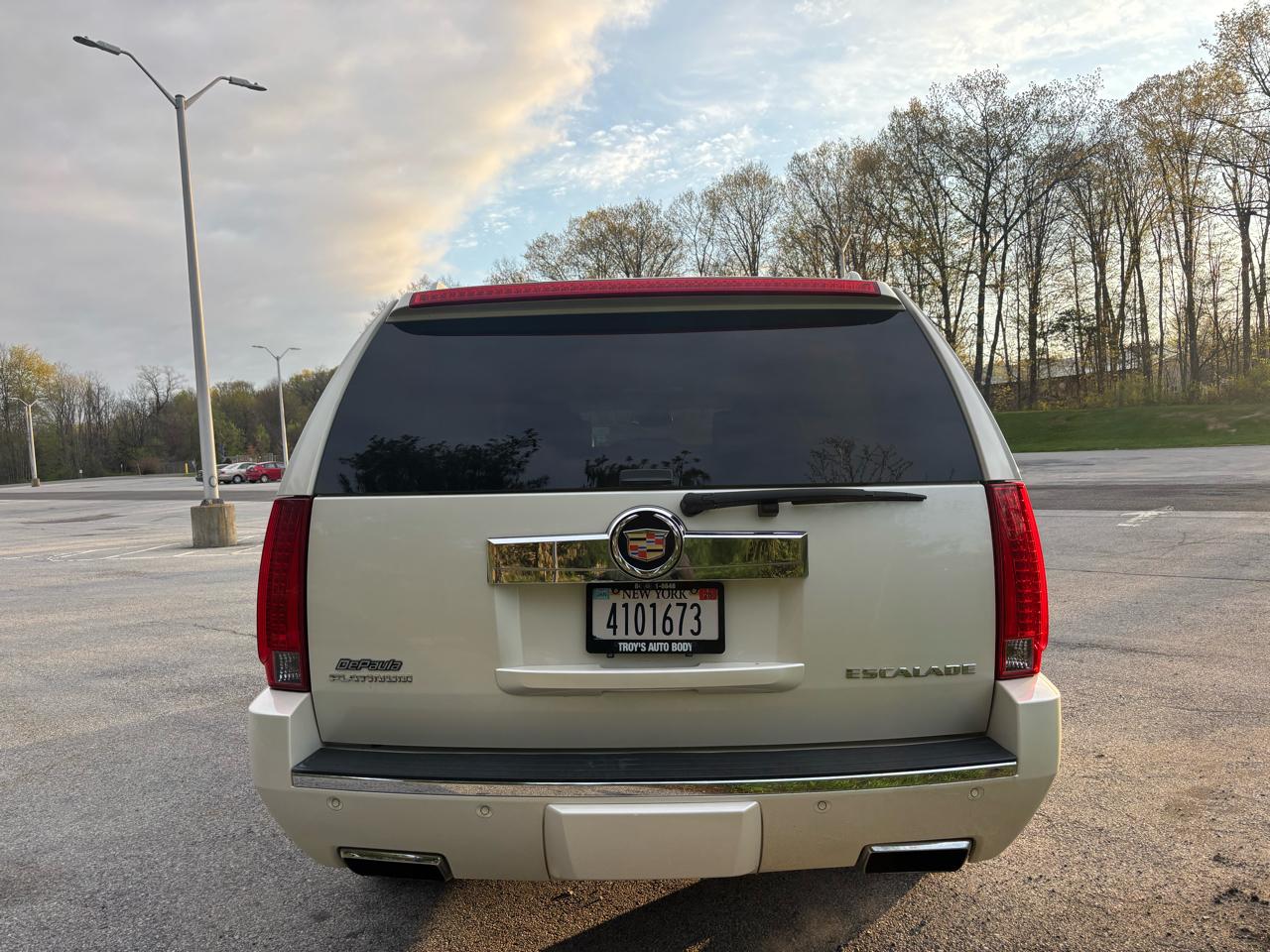 Cadillac Escalade ESV AWD Platinum 2014