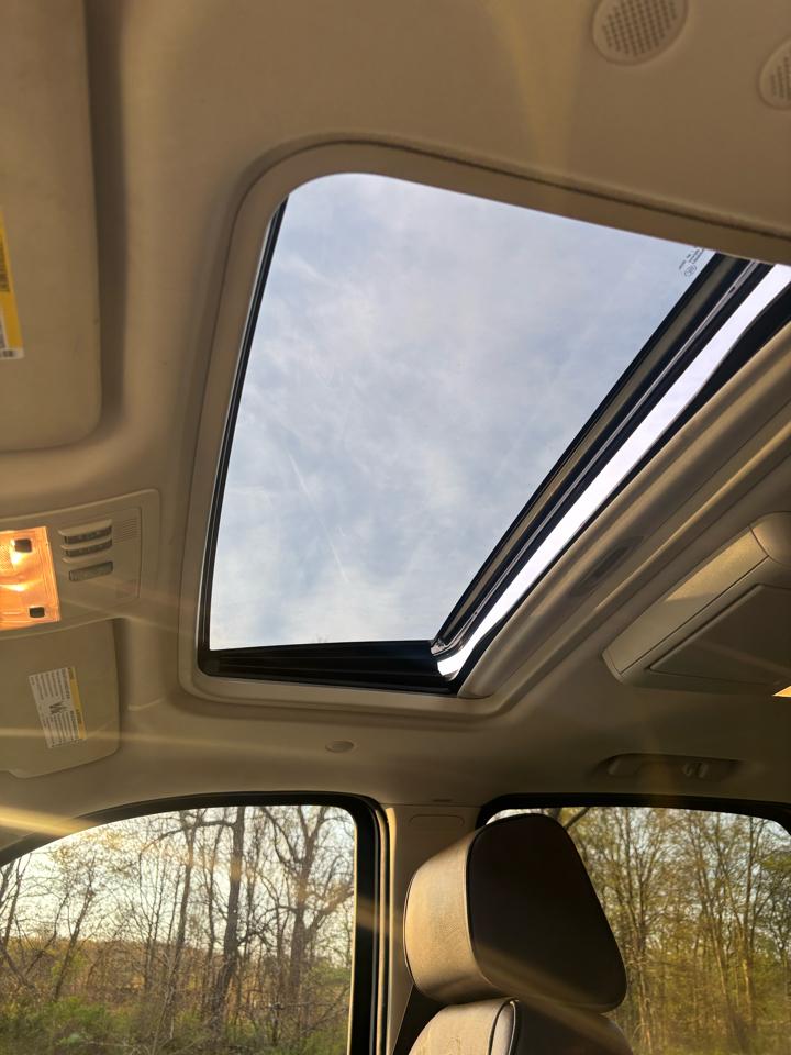 Cadillac Escalade ESV AWD Platinum 2014