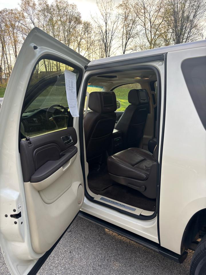 Cadillac Escalade ESV AWD Platinum 2014