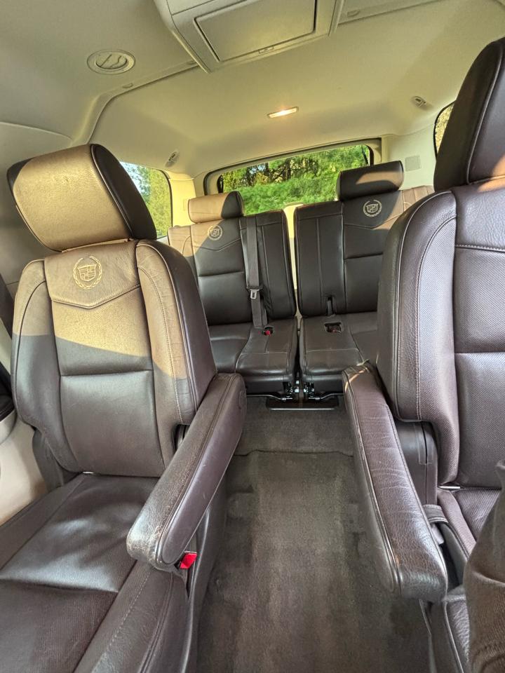 Cadillac Escalade ESV AWD Platinum 2014